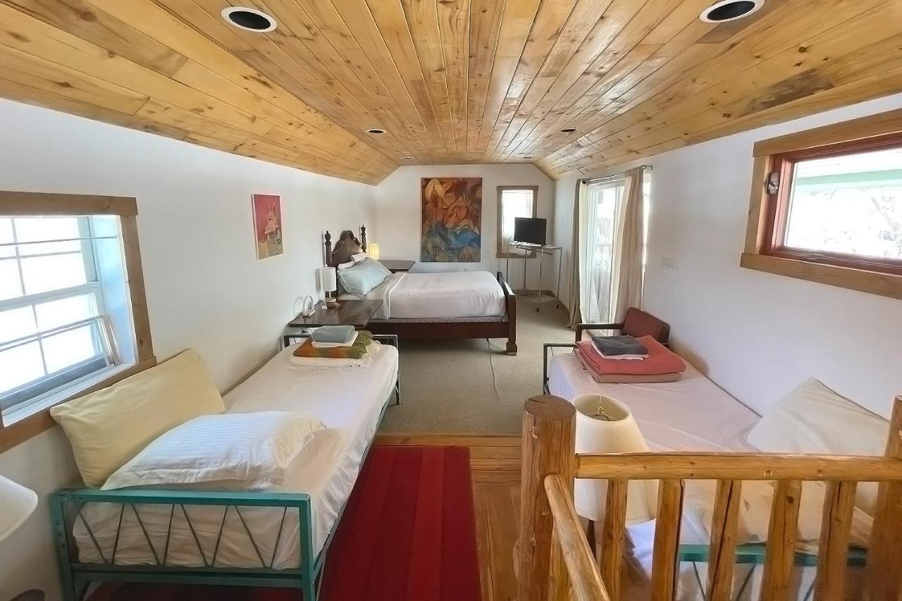 Snowmansion Taos Adventure Lodge Arroyo Seco 外观 照片